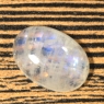 Лунный камень (беломорит) овал вес 16.35 карат, размер 20.1х14мм (moon0063)