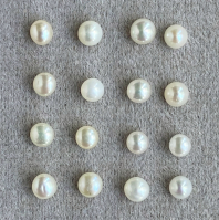 Белый пресноводный жемчуг уплощённый (пуговица), диаметр 2.8-3.2 мм (pearl0082)