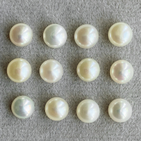 Белый пресноводный жемчуг уплощённый (пуговица), диаметр 5-5.5 мм (pearl0084)