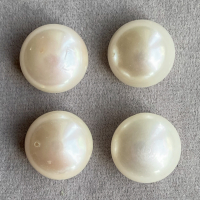 Белый пресноводный жемчуг уплощённый (пуговица), диаметр 15-15.5 мм (pearl0096)