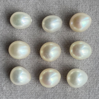 Белый пресноводный жемчуг формы груша-овал, размер 8х6.5 мм (pearl0100)