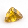 Золотистый сфен триллион вес 0.81 карат, размер 7.3х5.5мм (sphene0028)