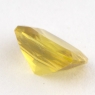 Золотистый сфен антик вес 0.9 карат, размер 6.6х5.1мм (sphene0067)