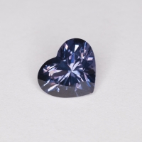 Сиренево-синяя шпинель формы сердце, вес 1.21 карат, размер 7.4х6.3мм (spinel0340)