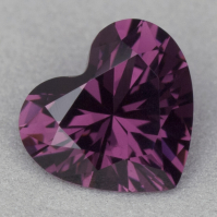 Пурпурная шпинель точной огранки формы сердце, вес 0.95 кт, размер 6.18х6.84x3.83 мм (spinel0554)