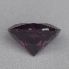 Пурпурно-сиреневая шпинель точной огранки формы кушон, вес 2.12 кт, размер 7.78х7.86x4.88 мм (spinel0564)