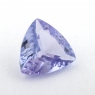 Бледный фиолетово-синий танзанит триллион, вес 0.88 карат, размер 6.8х6.7мм (tanz0387)