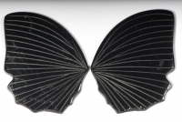 Пара резных чёрных турмалинов Бабочка, общий вес 42.33 кт, размер 35х25х2.5 мм (turm0282)