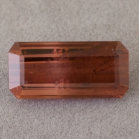 Полихромный розово-оранжевый турмалин формы октагон, вес 9.41 карат, размер 18.6х8.7мм (turm0765)