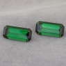 Пара ярко-зелёных турмалинов точной огранки формы октагон, общий вес 13.38 кт, размер 16.9х7.9х6 мм (turm0803)