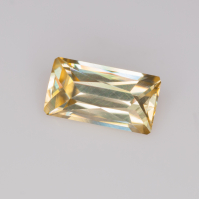 Золотистый циркон формы багет, вес 1.55 кт, размер 8.2х4.4х3.4 мм (zircon0222)