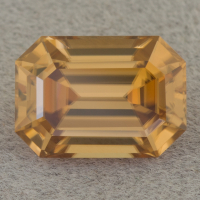 Оранжевато-жёлтый циркон точной огранки формы октагон, вес 4.45 кт, размер 10.1х7.16x5.17 мм (zircon0264)
